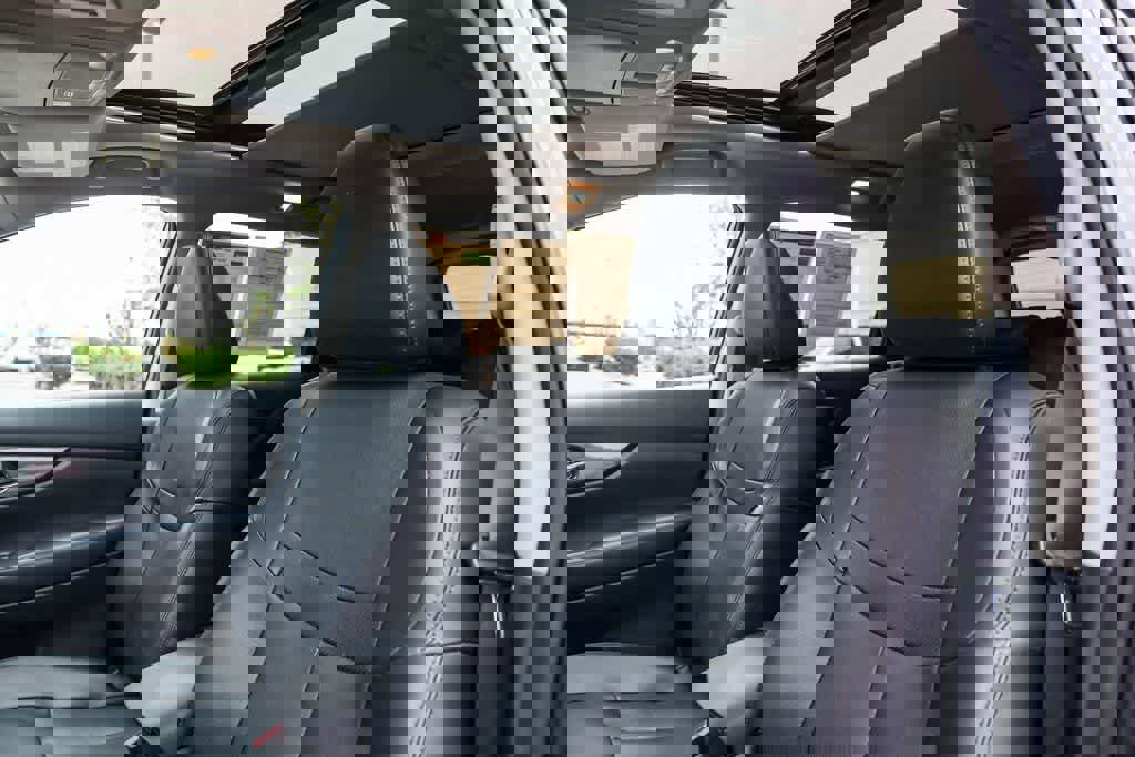 Used 2016 Nissan Rogue SL w/ SL Premium Package image 17