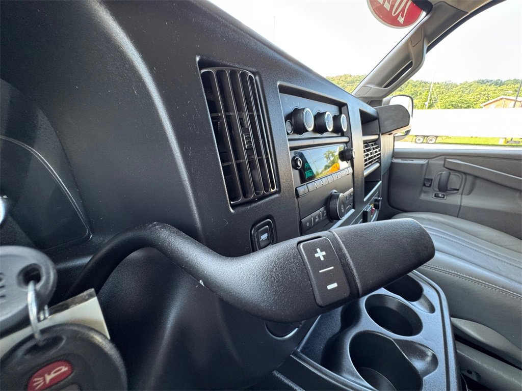 Used 2022 Chevrolet Express 2500 w/ Driver Convenience Package image 24