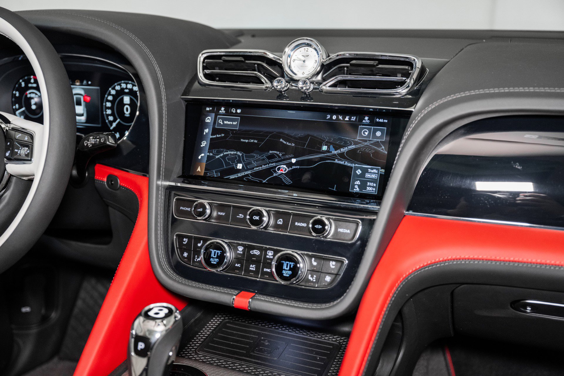 New 2025 Bentley Bentayga Extended Wheelbase image 43