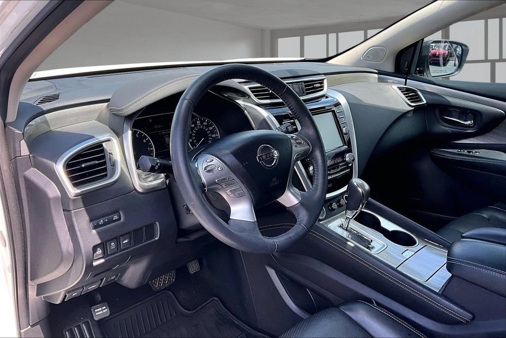 Used 2017 Nissan Murano Platinum w/ Platinum Technology Package FWD image 14