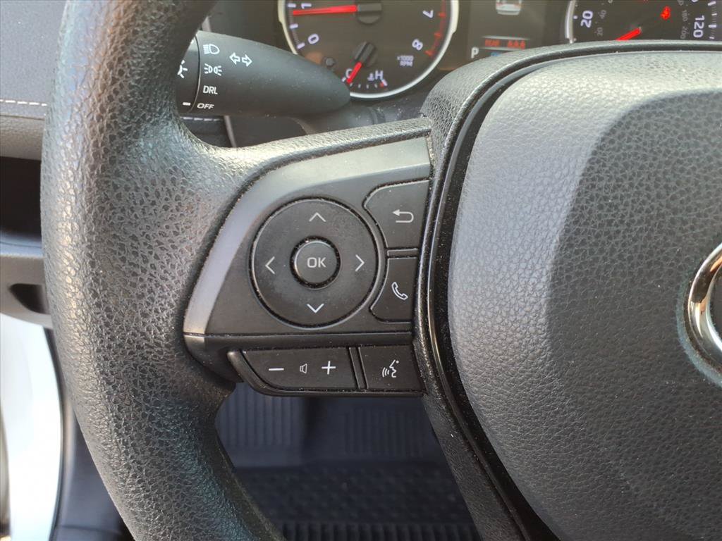 Used 2022 Toyota RAV4 LE AWD/4WD image 29
