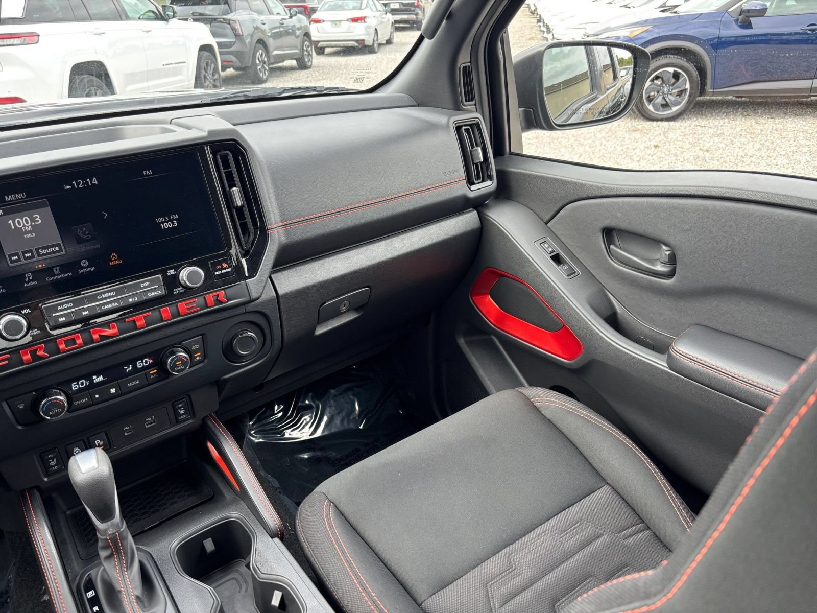 Used 2026 Nissan Frontier PRO-4X AWD/4WD image 35