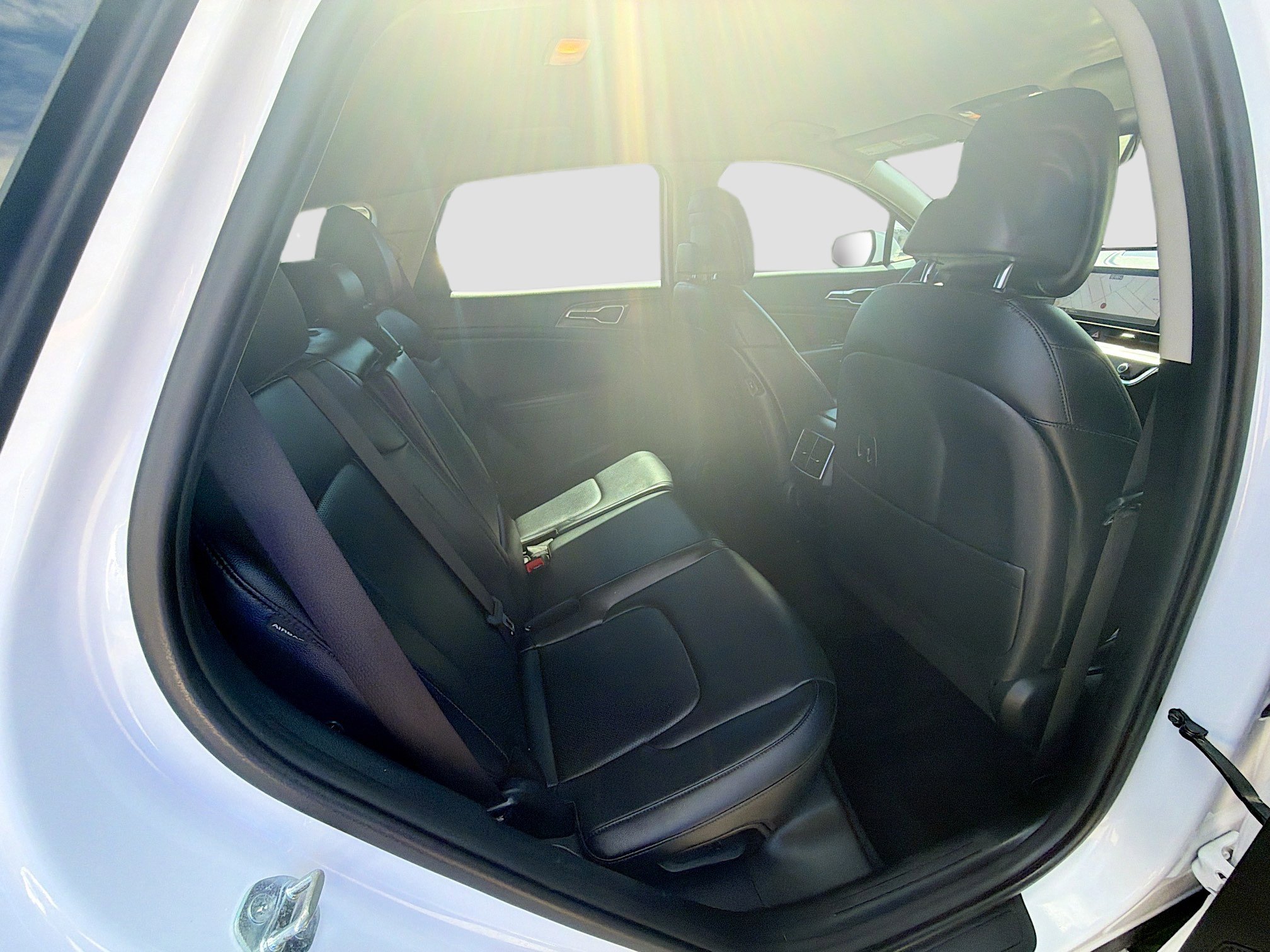 Used 2024 Kia Sportage EX image 29