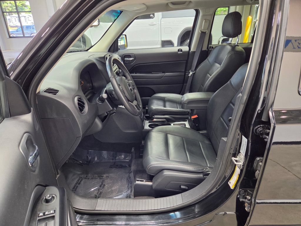 Used 2017 Jeep Patriot High Altitude AWD/4WD image 20