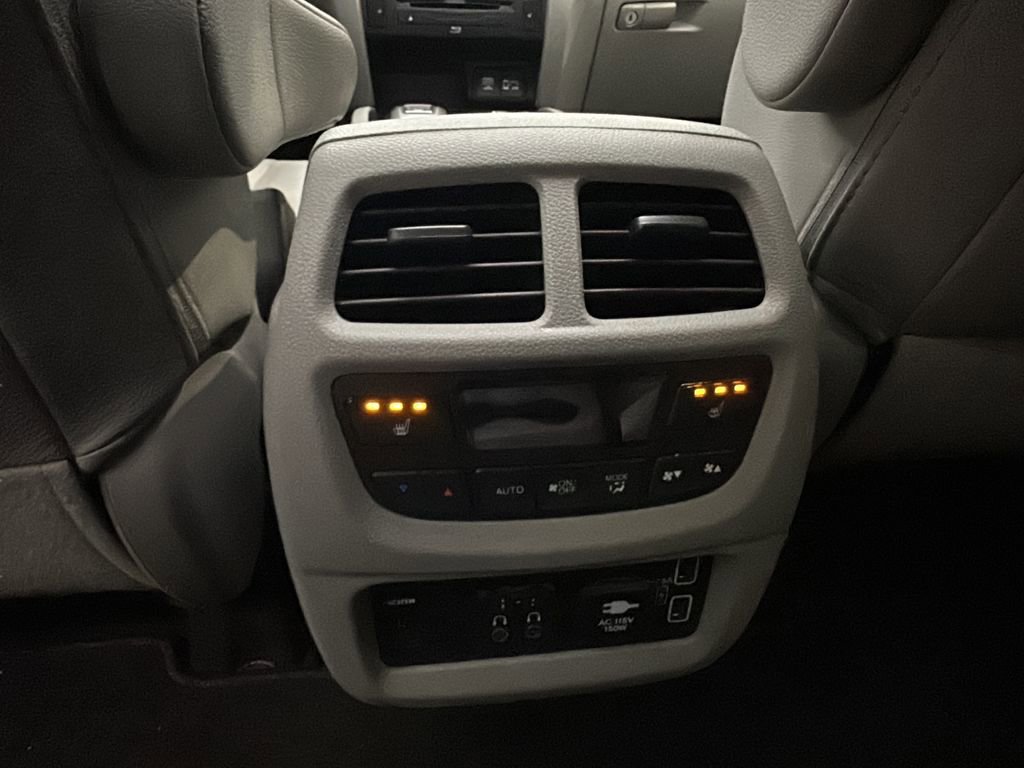Certified 2022 Honda Pilot Touring image 26