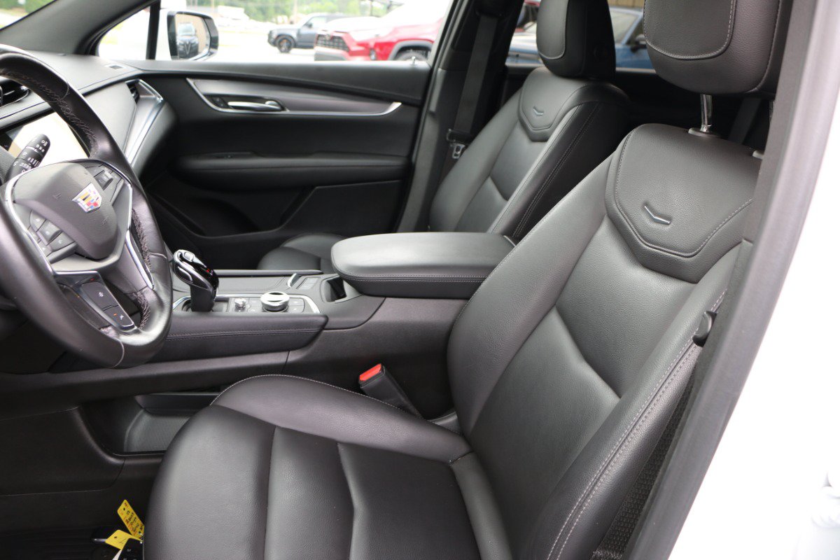 Used 2023 Cadillac XT5 Luxury AWD/4WD image 28