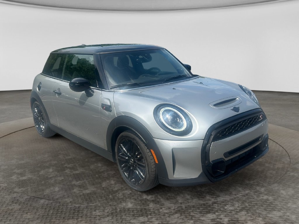 Used 2024 MINI Cooper S w/ Signature Upholstery Package FWD image 1