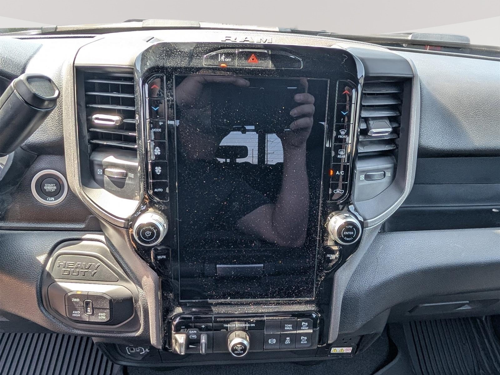 New 2025 RAM 2500 Tradesman AWD/4WD image 23