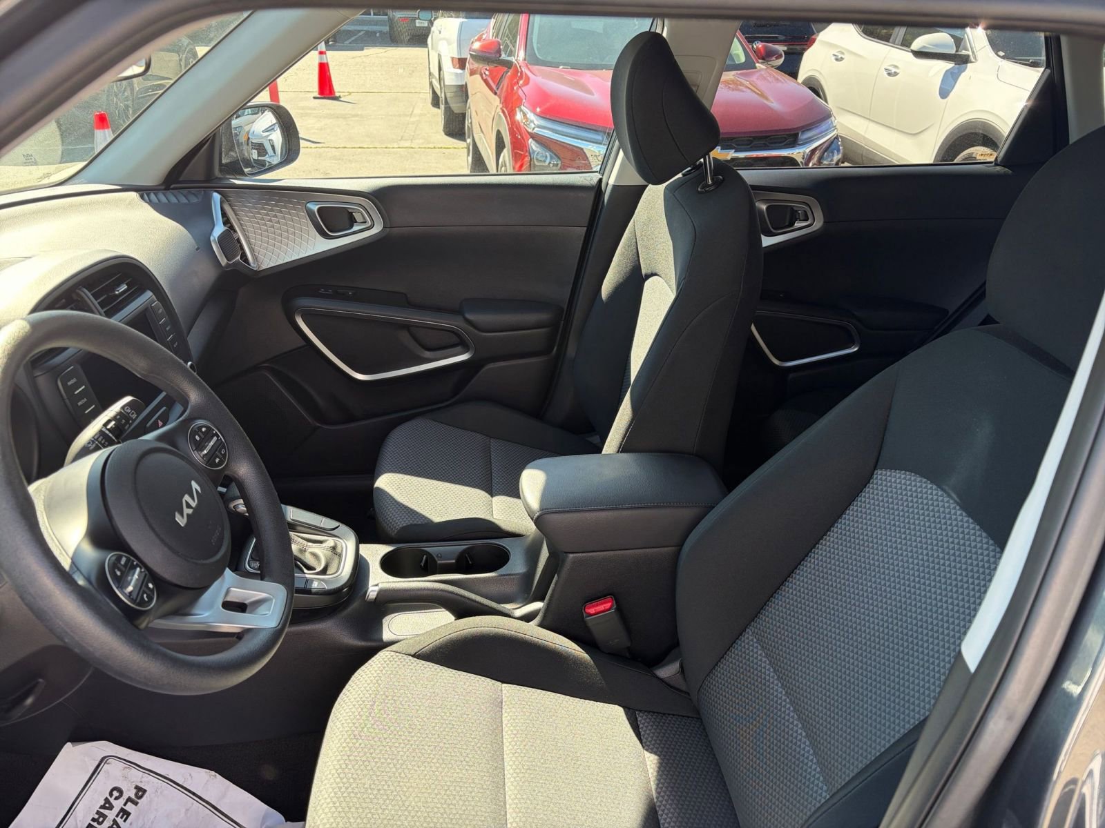 Used 2025 Kia Soul LX w/ LX Technology Package image 23