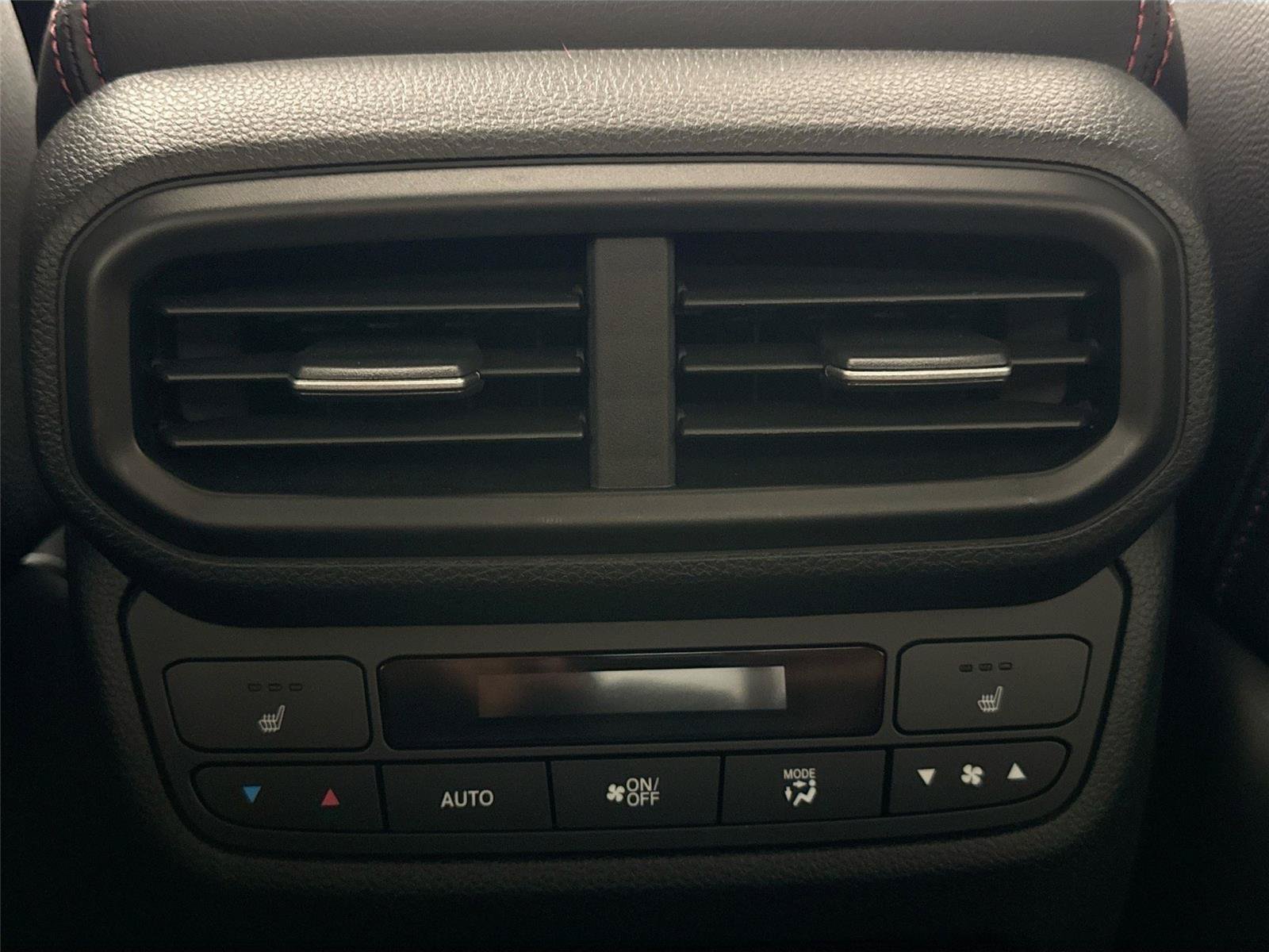 Used 2025 Honda Ridgeline Black Edition image 35