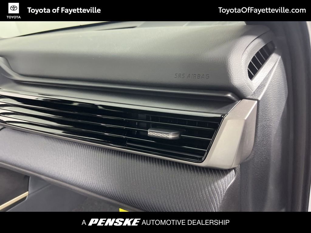 Used 2026 Toyota Camry SE FWD image 18
