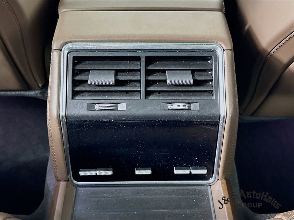 Used 2022 Porsche Panamera 4 Platinum Edition image 31