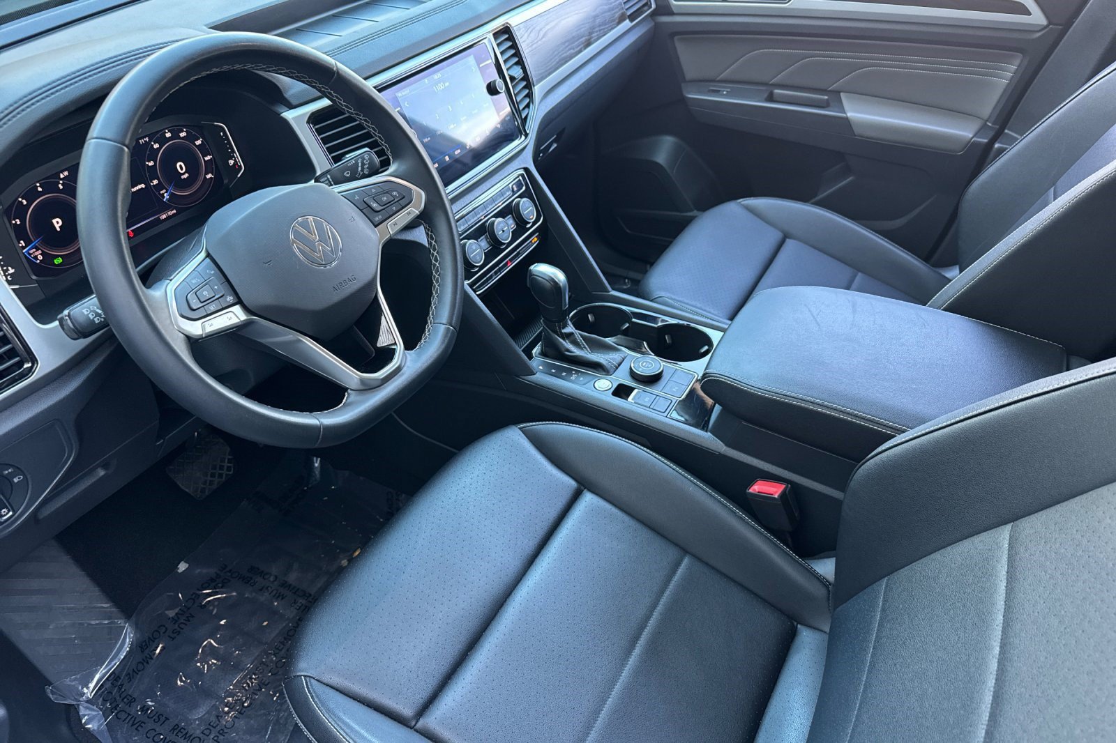 Used 2023 Volkswagen Atlas SE AWD/4WD image 4