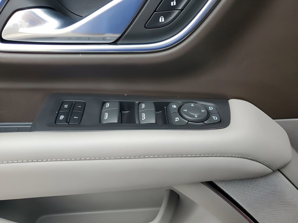 Used 2024 Chevrolet Tahoe LT w/ Luxury Package image 28