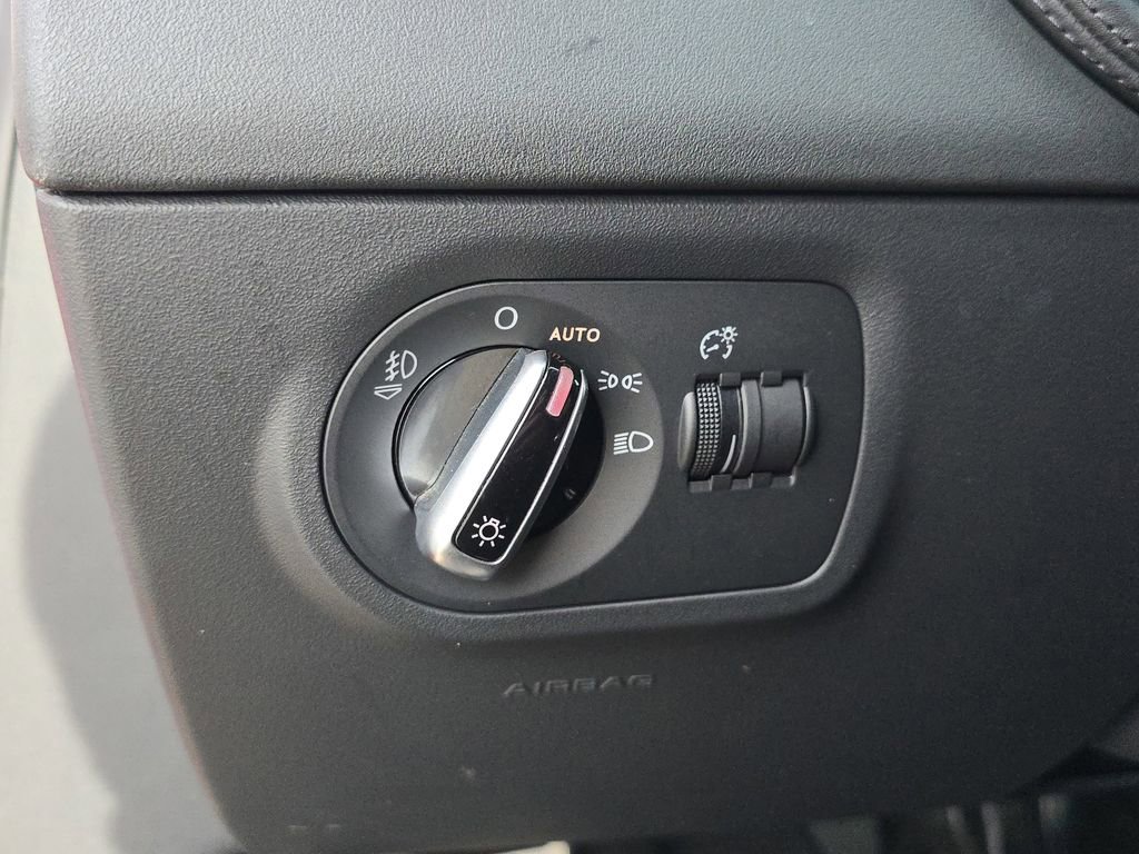 Used 2015 Audi TT 2.0T image 32