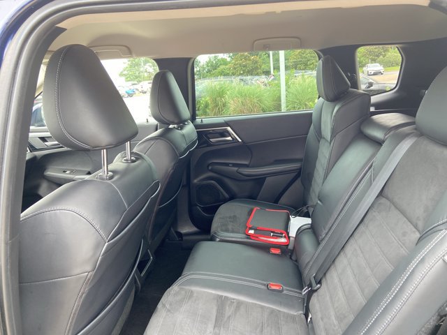 Used 2023 Mitsubishi Outlander SE FWD image 19