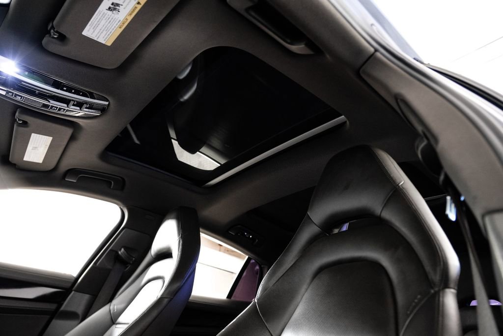 Used 2021 Porsche Panamera image 5