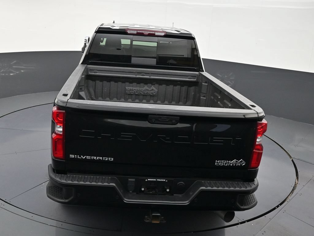 Used 2024 Chevrolet Silverado 2500 High Country w/ High Country Premium Package AWD/4WD image 12