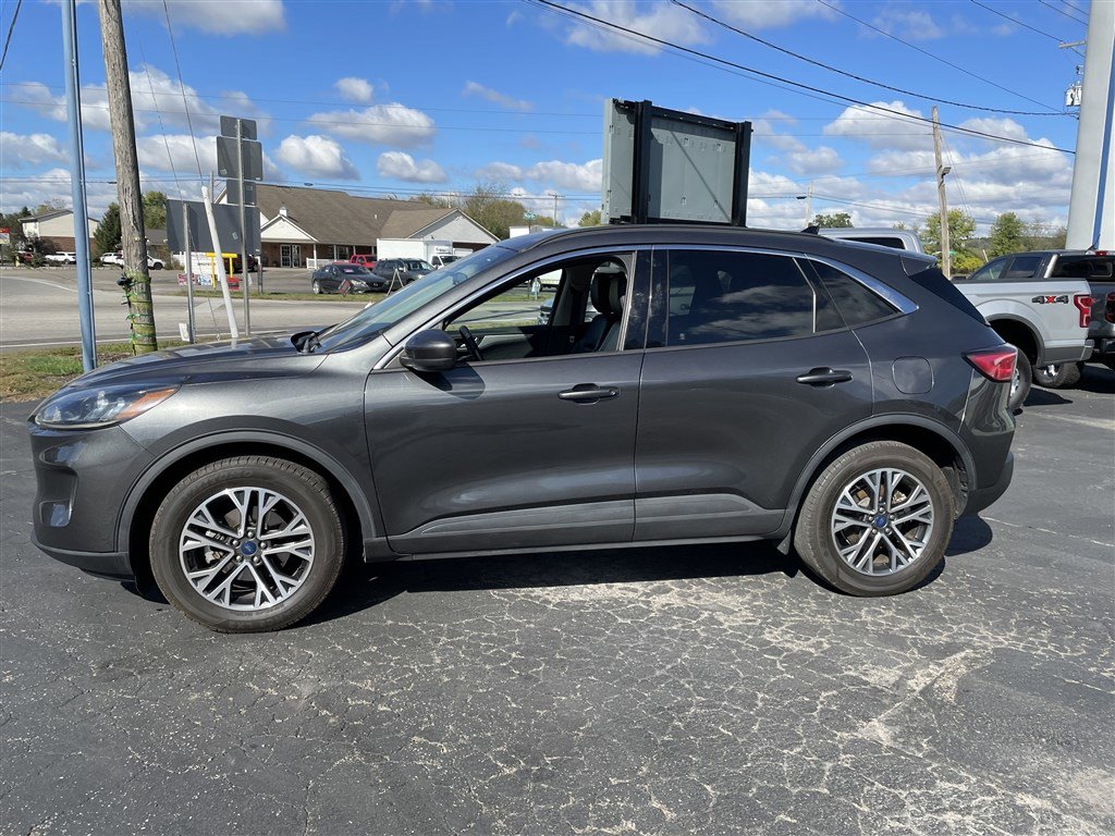 Used 2020 Ford Escape SEL image 3