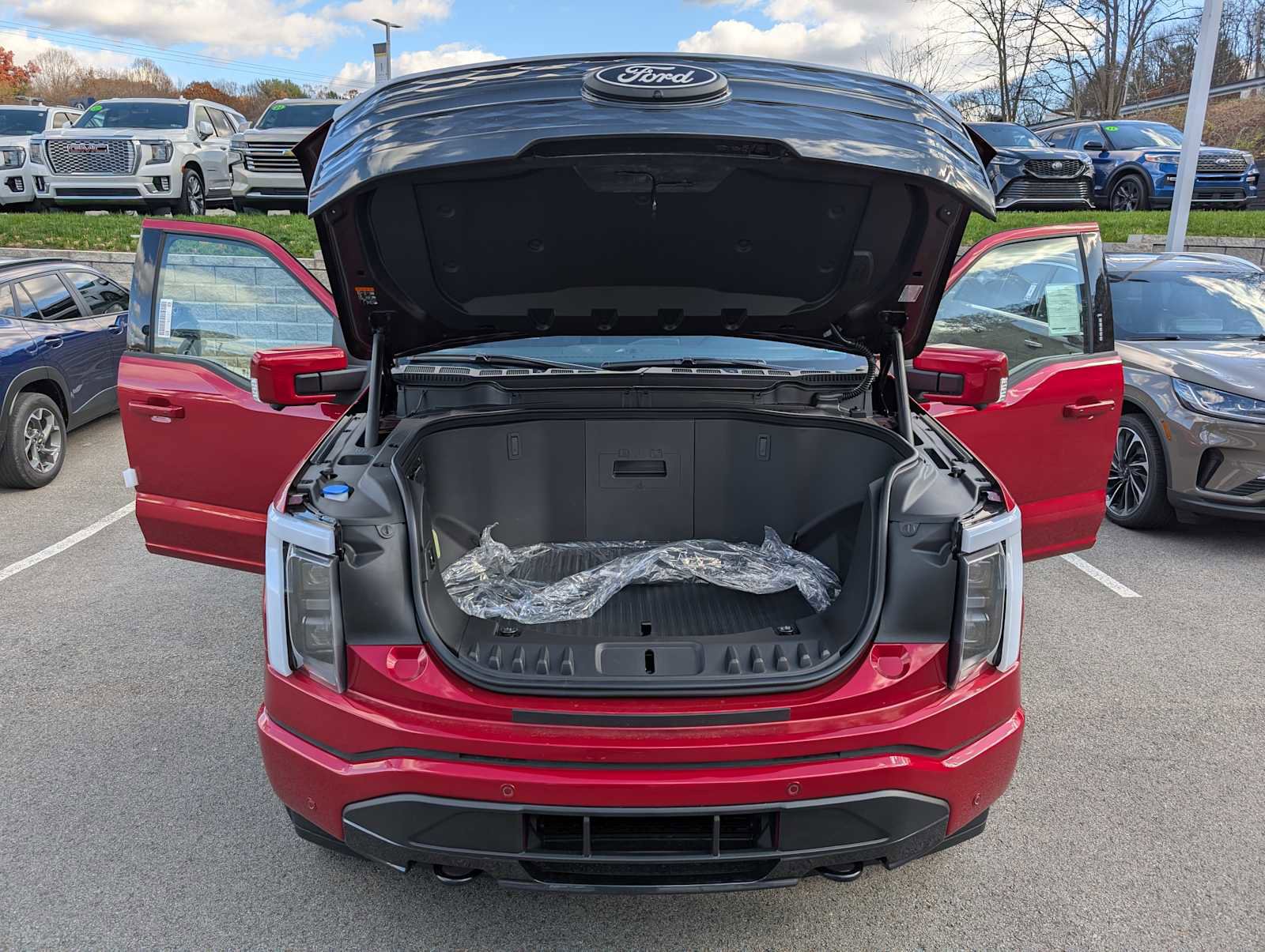 New 2025 Ford F150 Lightning Platinum w/ Dark Elements Package image 11