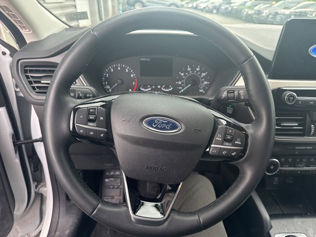 Used 2022 Ford Escape SE w/ Cold Weather Package AWD/4WD image 17