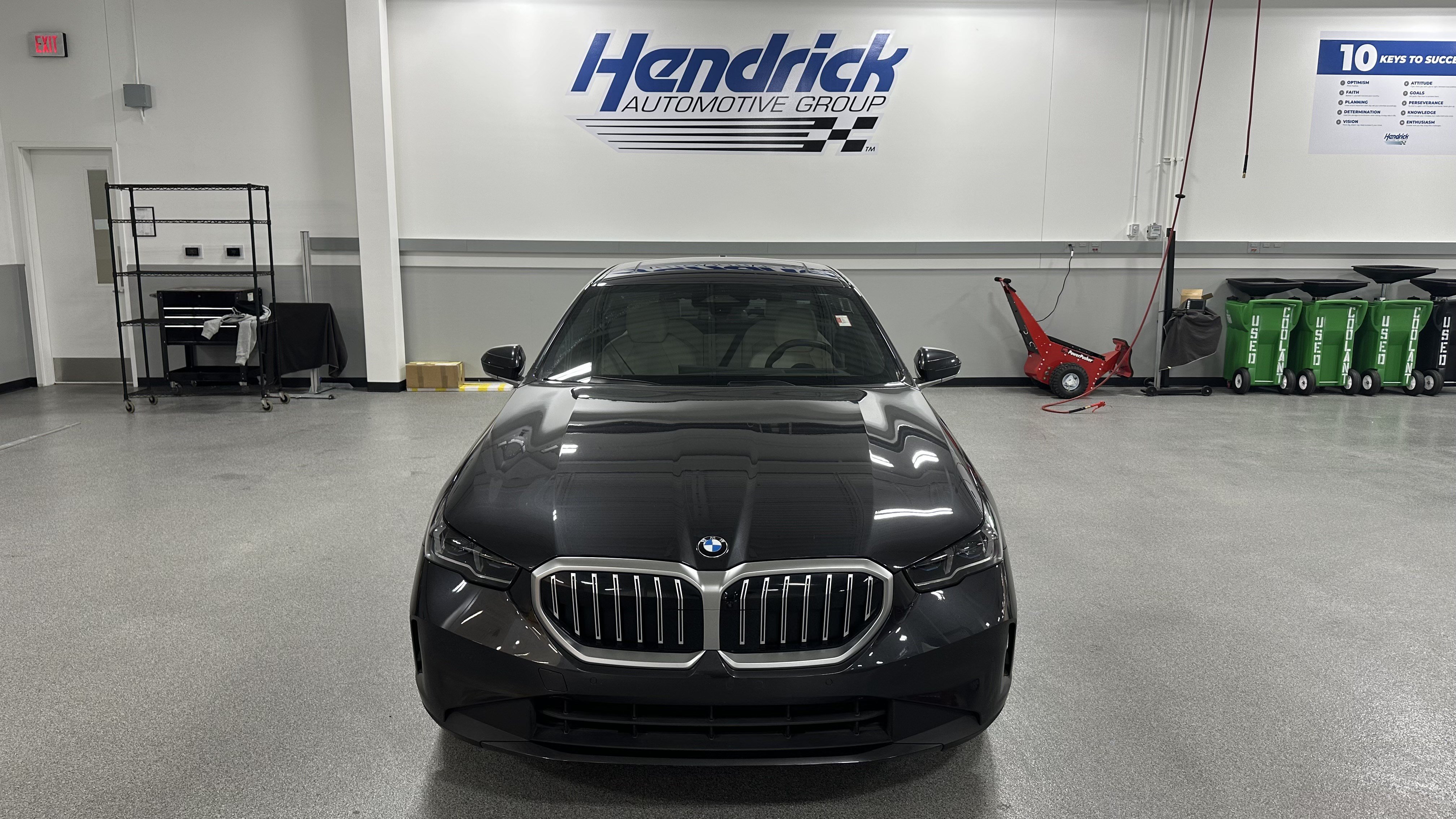 Certified 2024 BMW 530i xDrive w/ Premium Package AWD/4WD image 3