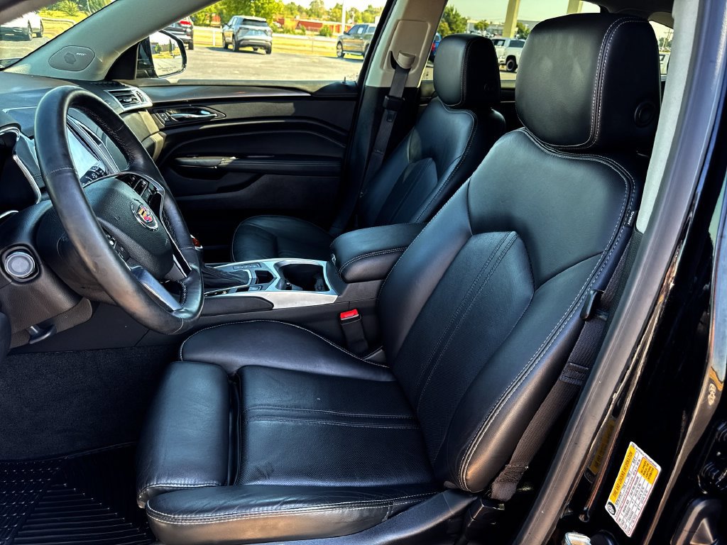 Used 2016 Cadillac SRX Performance w/ Midnight Edition Package FWD image 11