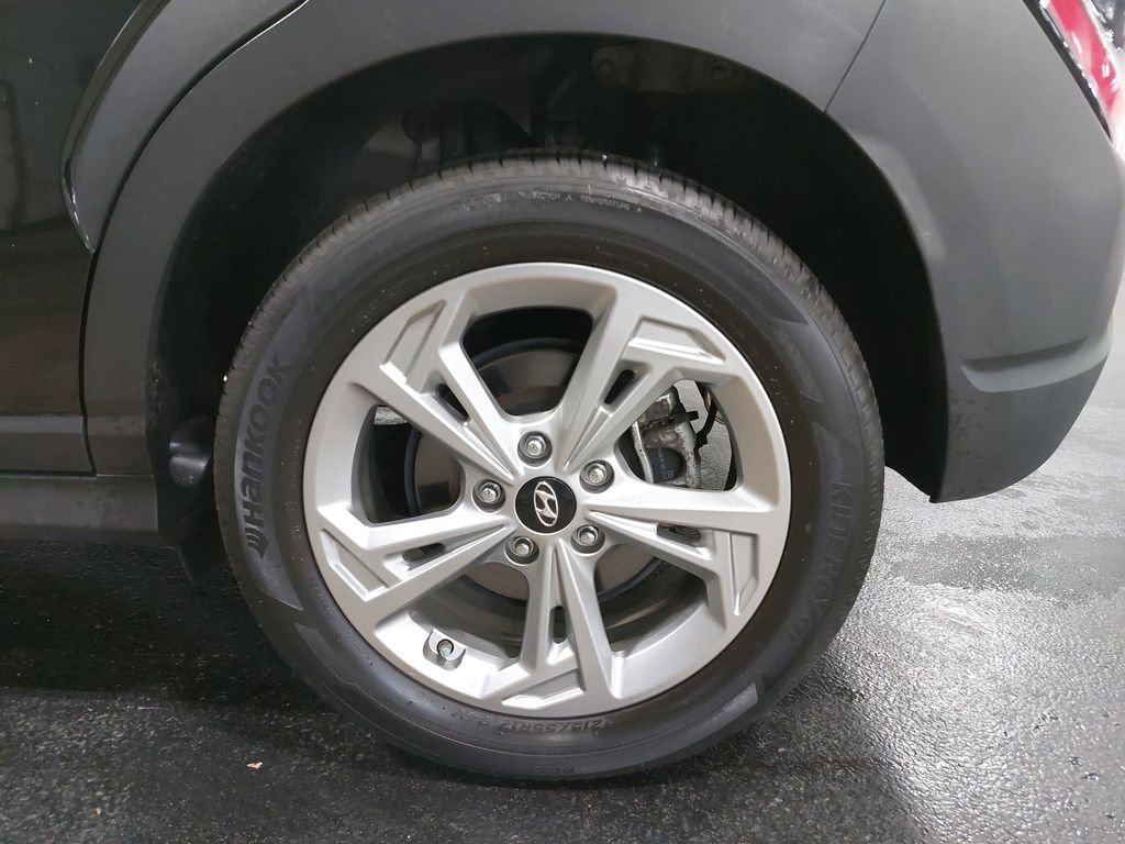 Used 2023 Hyundai Kona SEL image 32