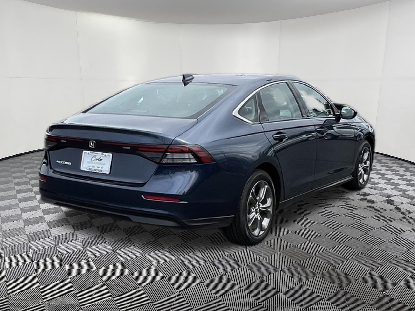 Used 2024 Honda Accord EX image 6