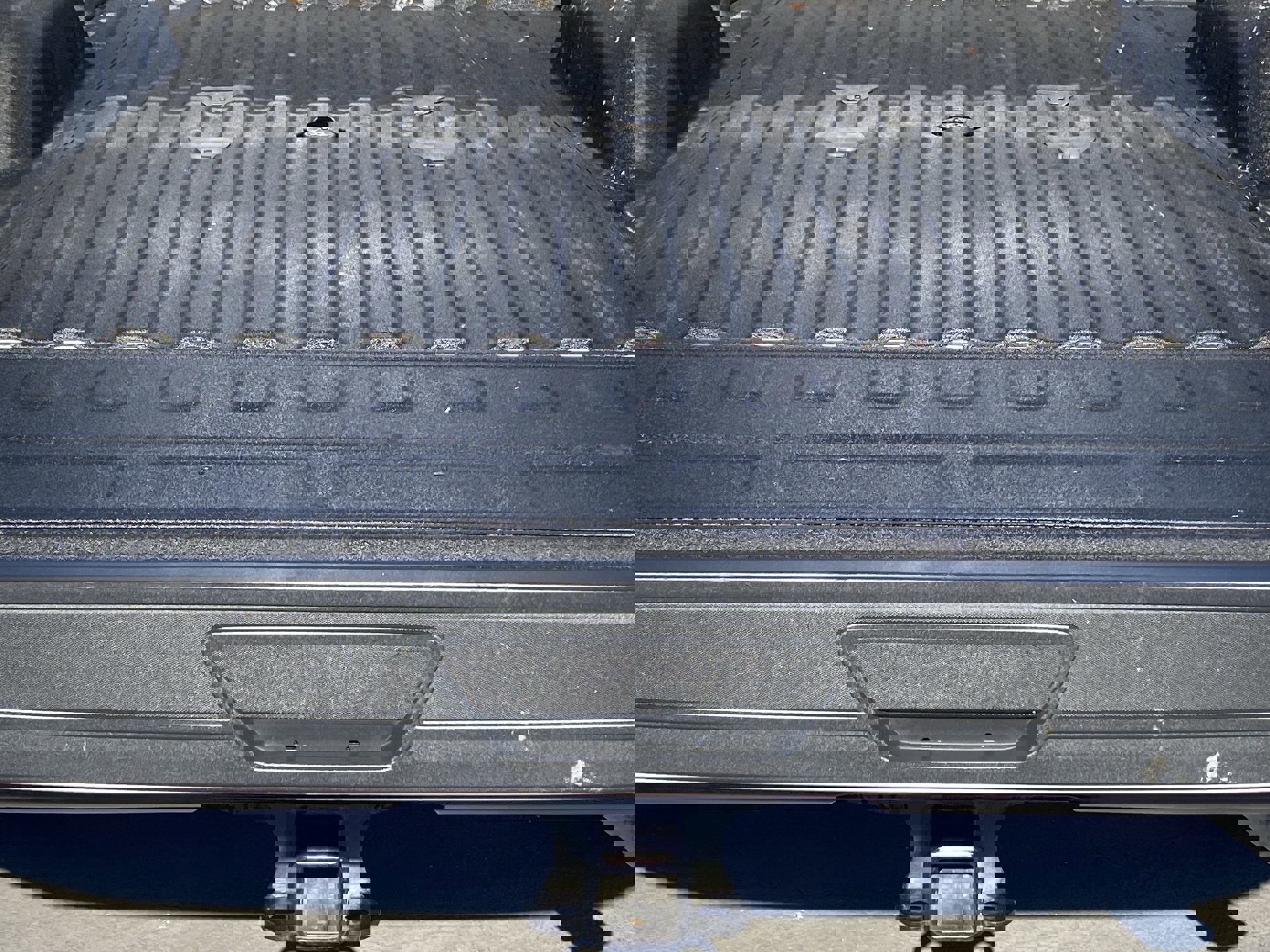 Used 2024 Chevrolet Silverado 3500 W/T image 25