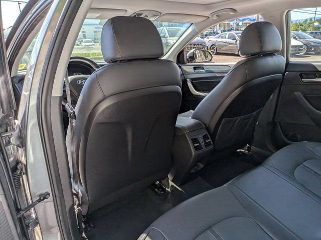 Used 2019 Hyundai Sonata Limited FWD image 17