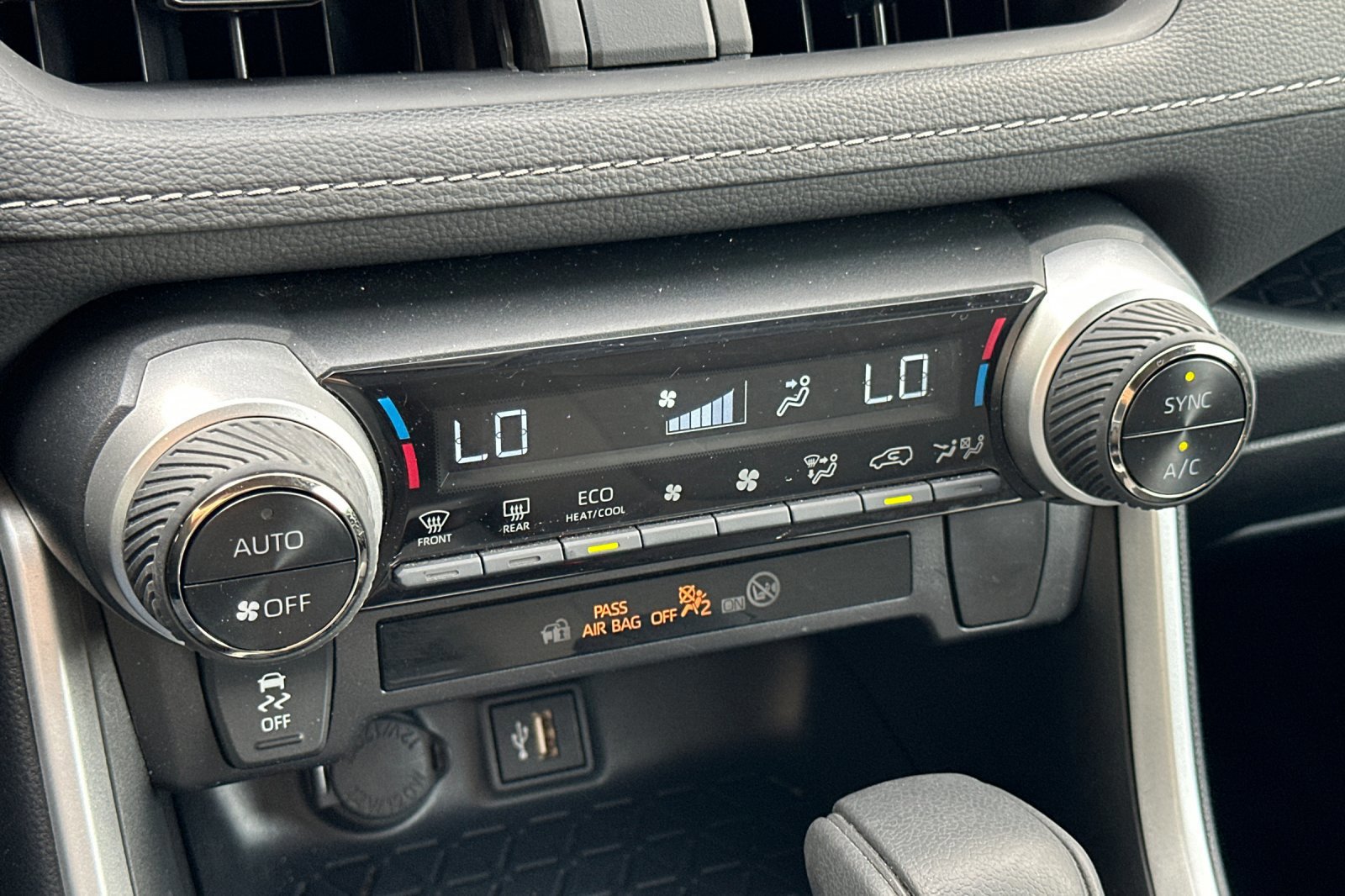 Certified 2025 Toyota RAV4 XLE image 20