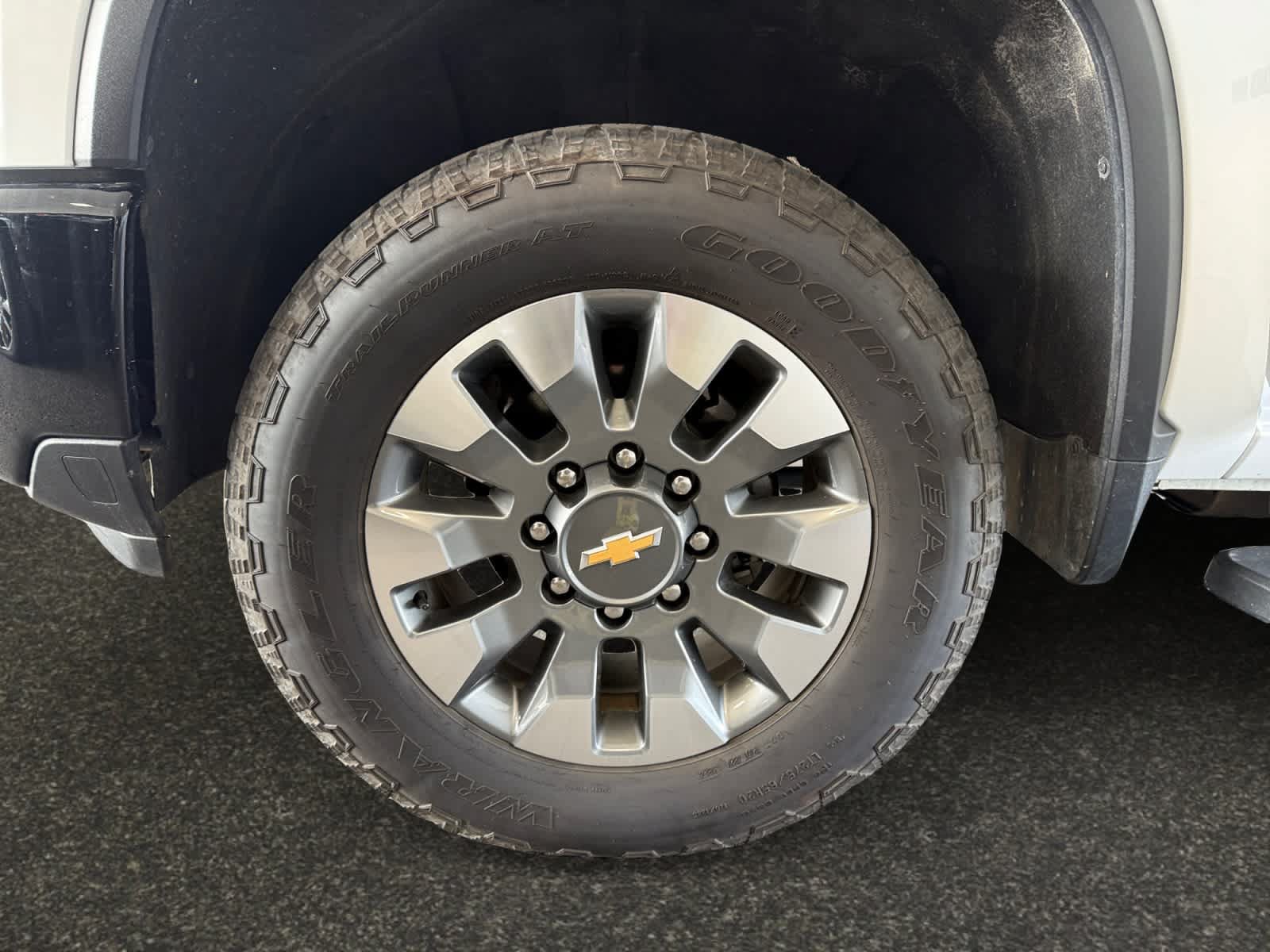 Used 2025 Chevrolet Silverado 2500 Custom w/ Custom Convenience Package AWD/4WD image 14