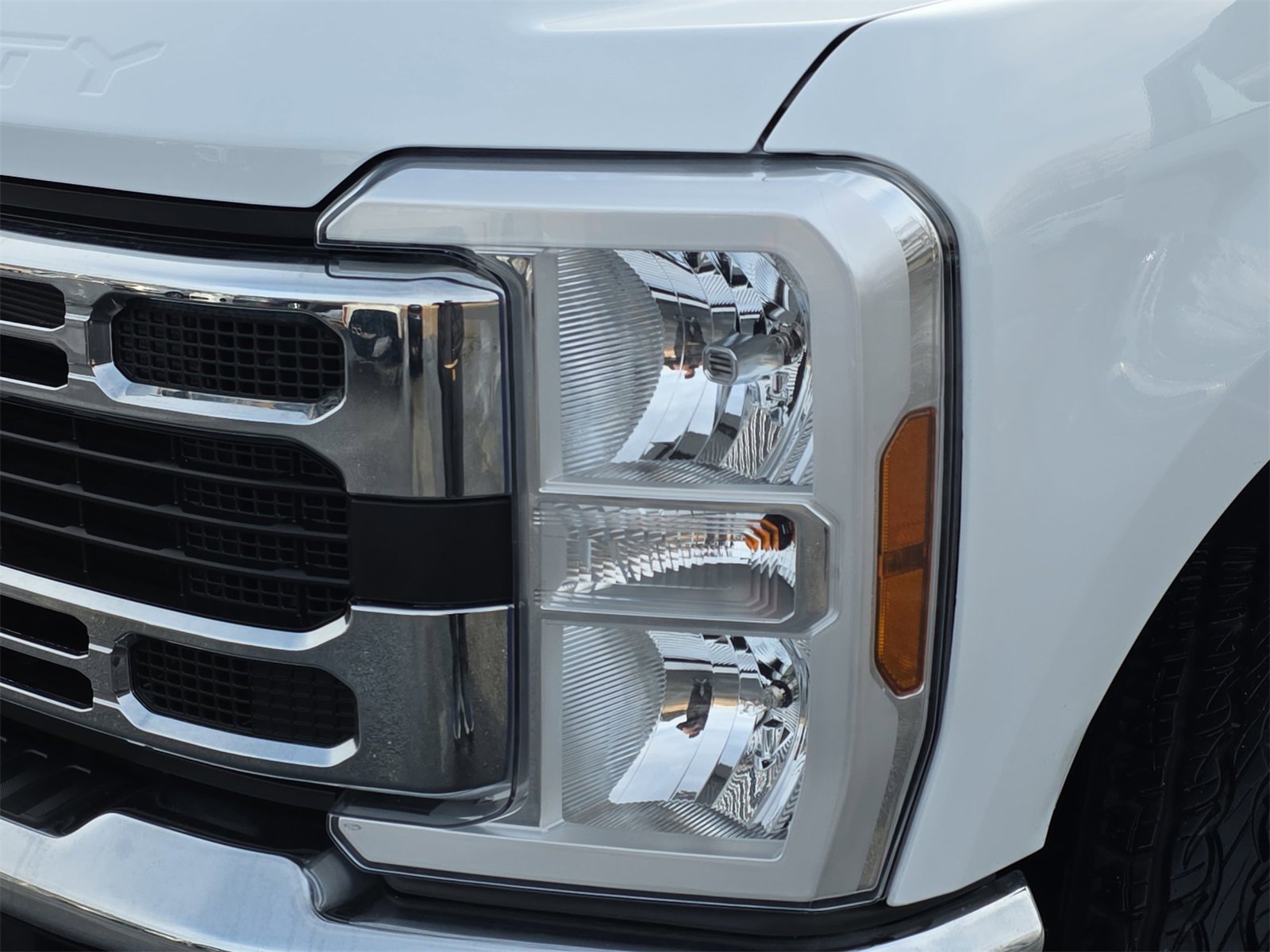 Used 2025 Ford F250 XLT image 28