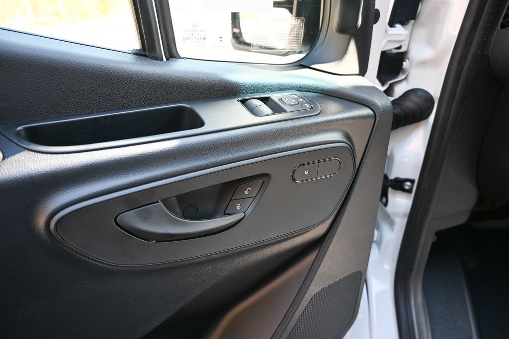 Used 2026 Mercedes-Benz Sprinter 2500 image 8