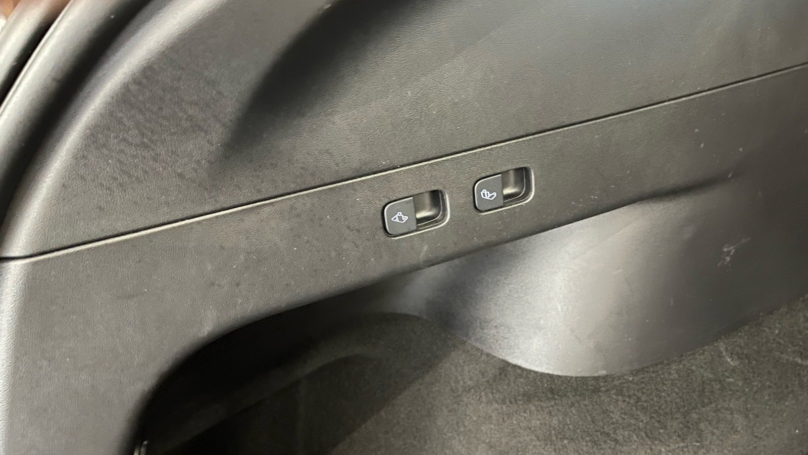 Used 2021 Tesla Model Y Long Range image 36