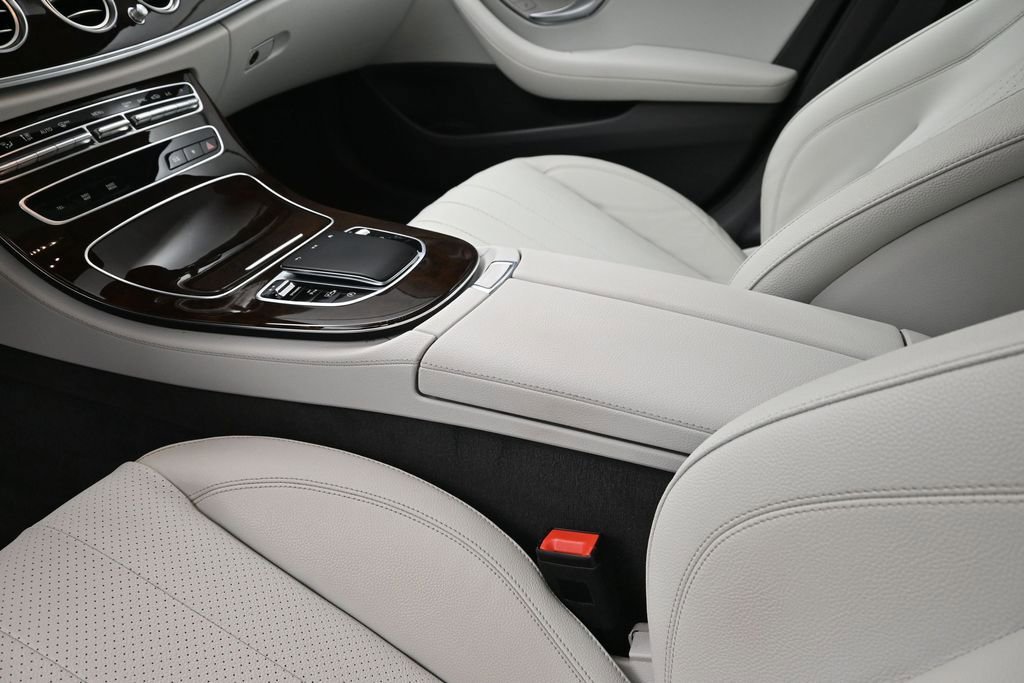 Used 2021 Mercedes-Benz E 350 4MATIC Sedan image 20