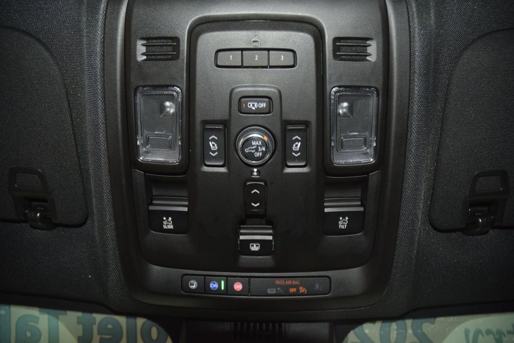 Used 2024 Chevrolet Tahoe High Country AWD/4WD image 51