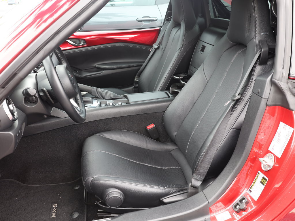 Used 2023 MAZDA MX-5 Miata Grand Touring RWD image 13