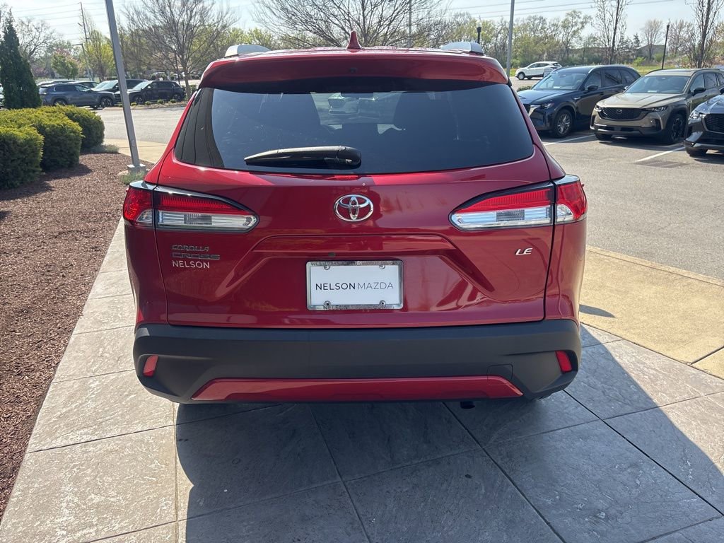 Used 2022 Toyota Corolla Cross LE FWD image 4