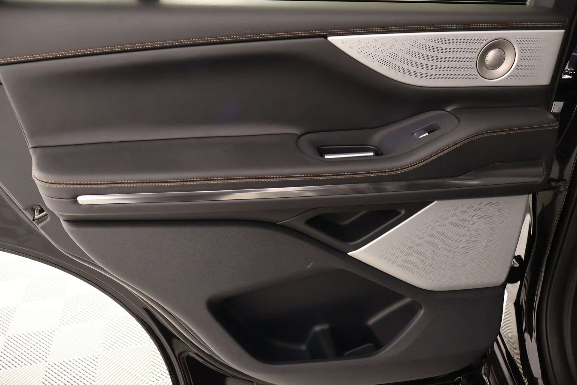 New 2026 Lincoln Navigator Black Label image 19