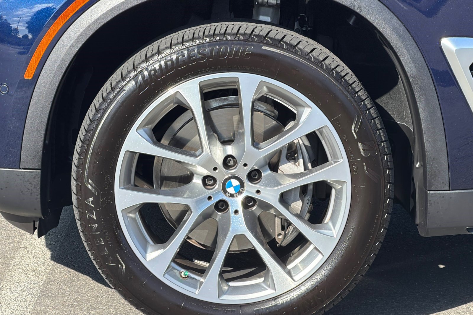 Used 2026 BMW X5 xDrive40i w/ Premium Package AWD/4WD image 39
