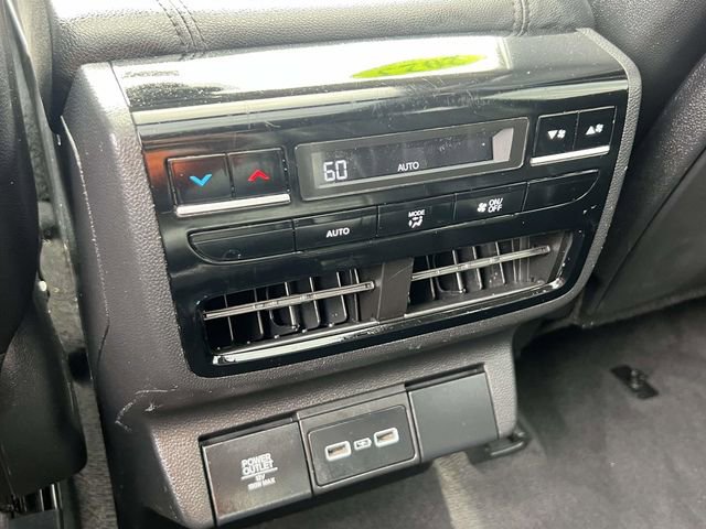 Used 2023 Acura MDX SH-AWD image 13