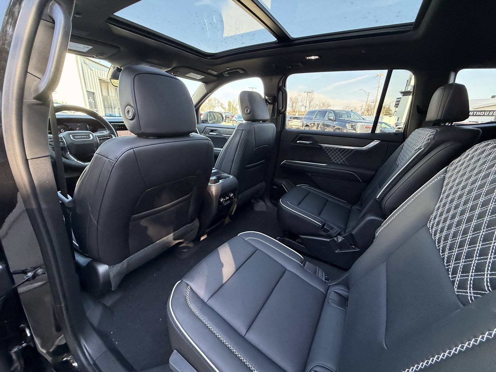 New 2026 GMC Acadia Denali w/ Super Cruise Package AWD/4WD image 28
