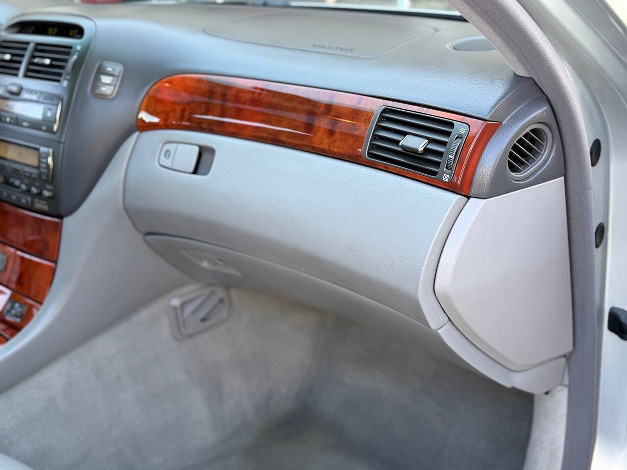 Used 2003 Lexus LS 430 RWD image 69