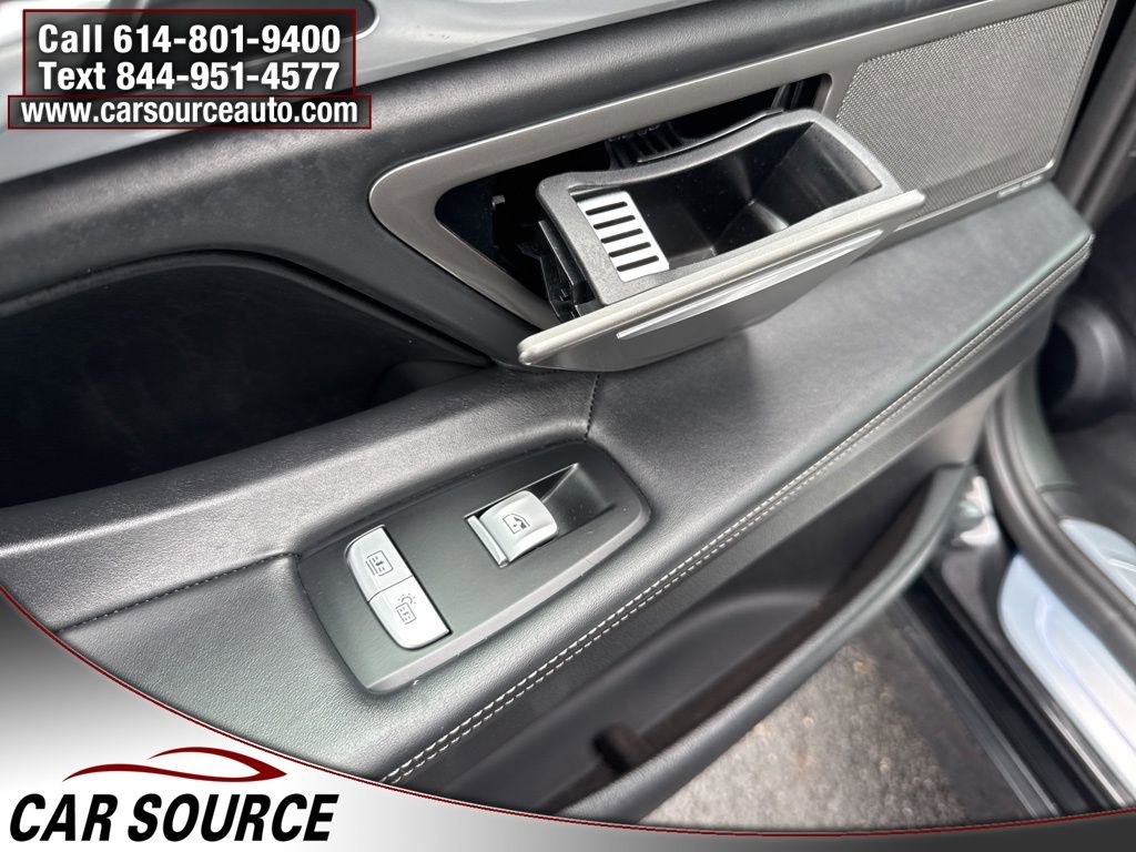 Used 2018 BMW 750i xDrive image 35