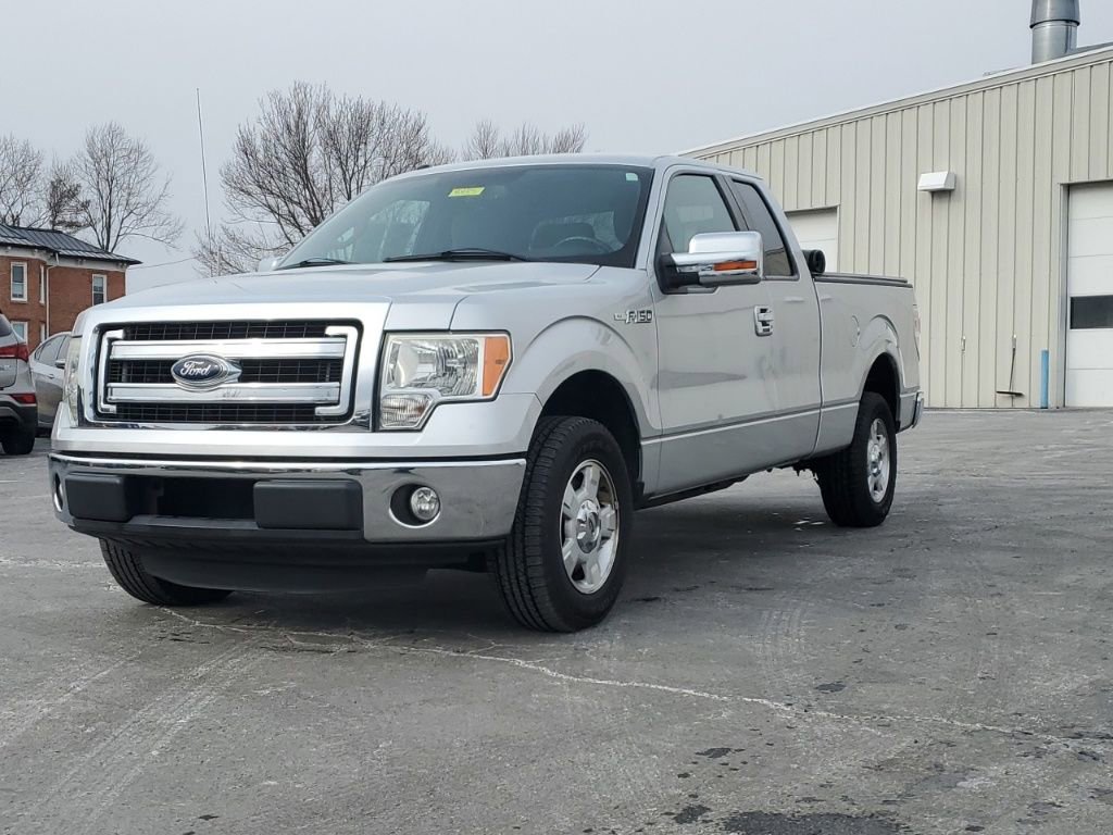 Used 2013 Ford F150 XLT w/ Mid Equipment Group image 3