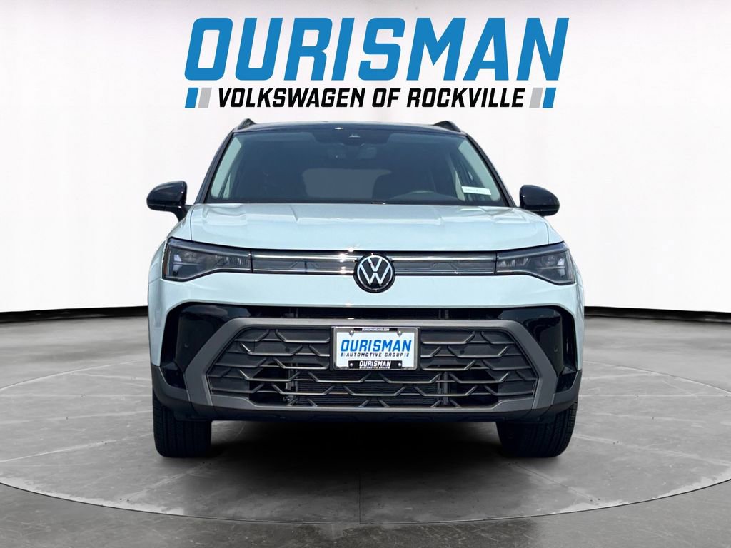 Used 2025 Volkswagen Taos SE image 8