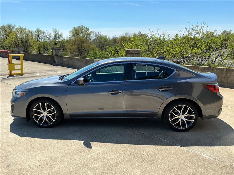 Used 2019 Acura ILX image 3