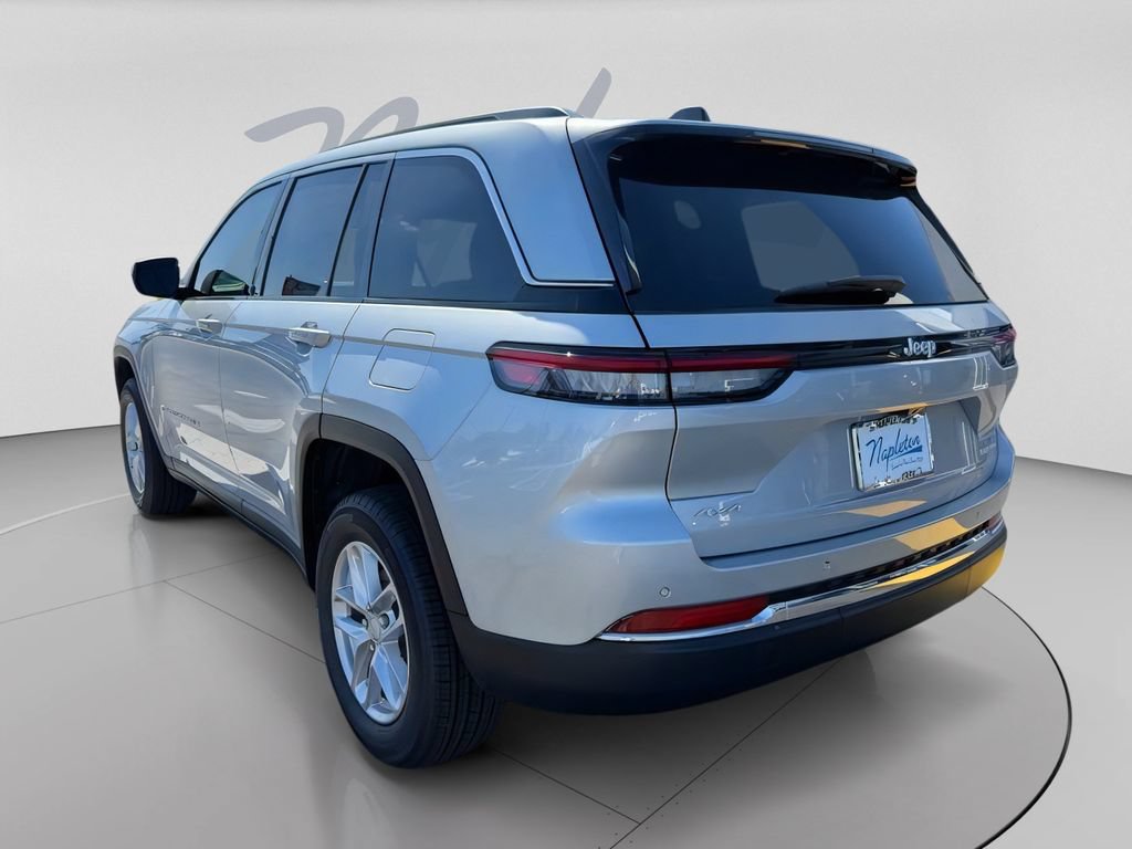 New 2026 Jeep Grand Cherokee Laredo X AWD/4WD image 8